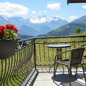 Le Petit Chalet-leard Frühstückspension